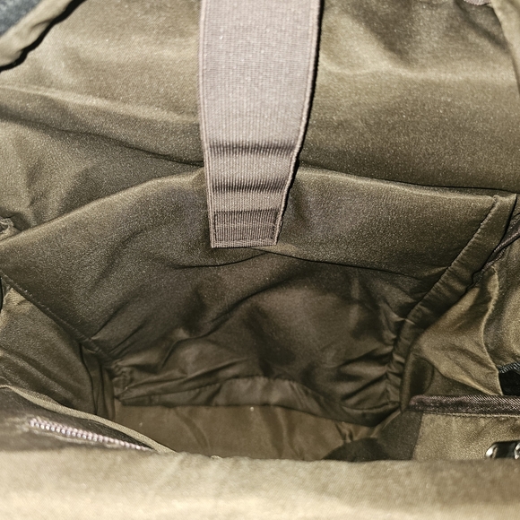 Wowbox Sling Backpack - Picture 3 of 9